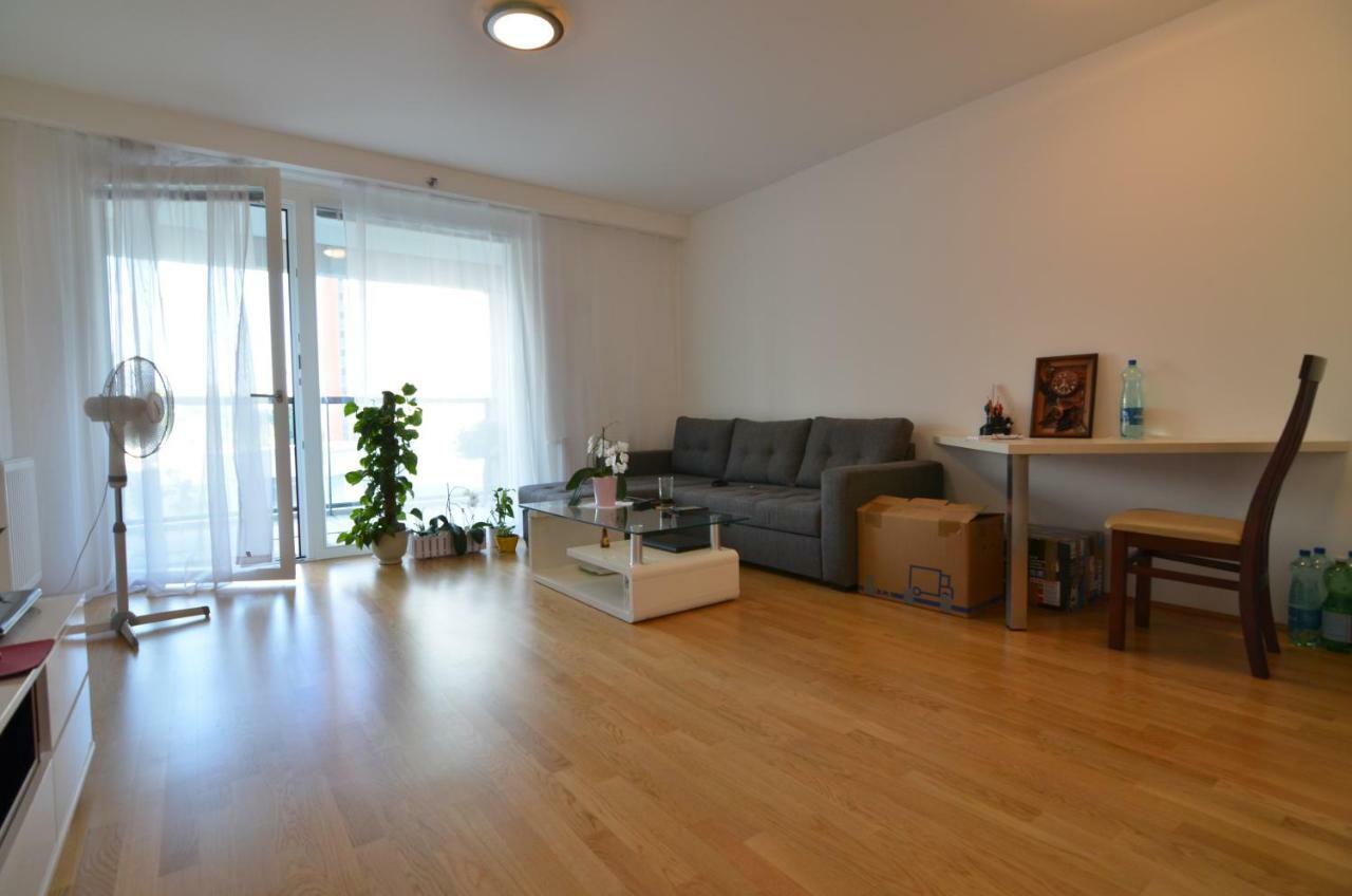 Apartment With Parking On Premise Відень Екстер'єр фото