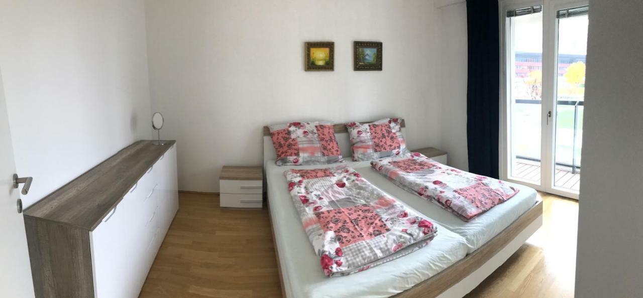 Apartment With Parking On Premise Відень Екстер'єр фото