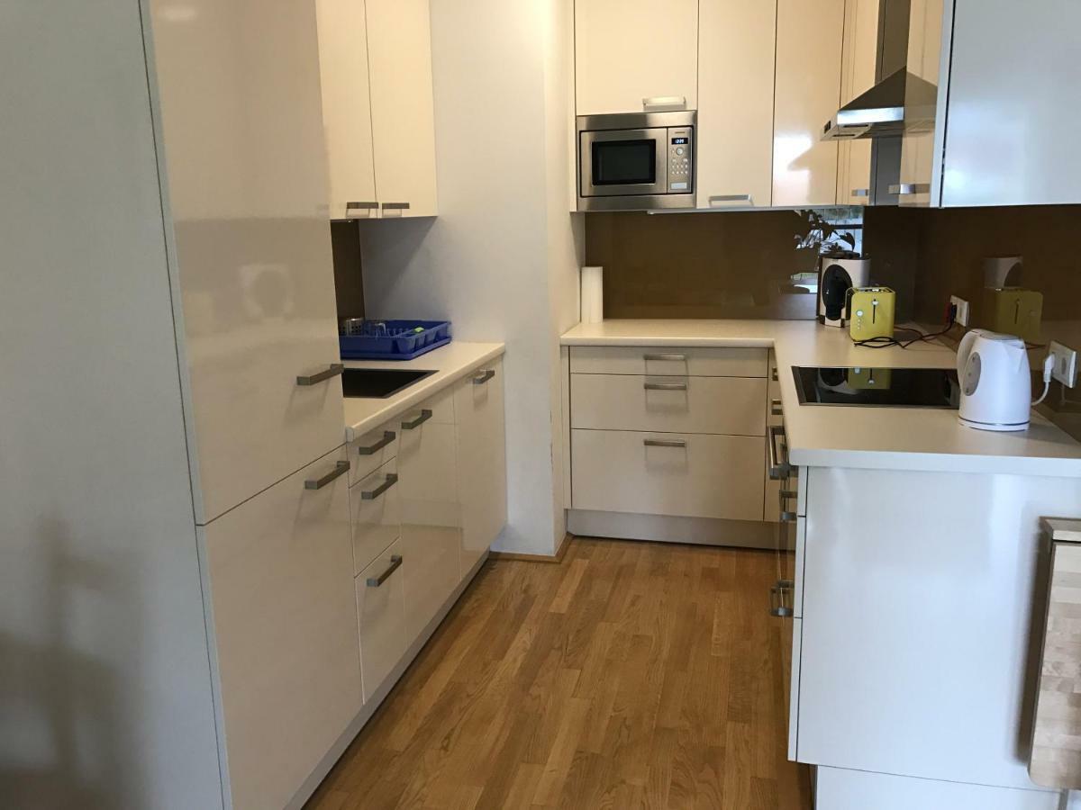 Apartment With Parking On Premise Відень Екстер'єр фото
