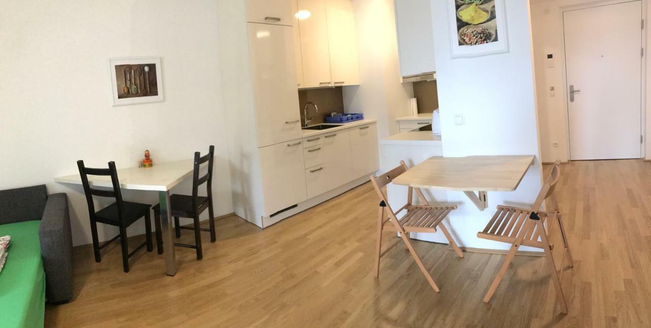 Apartment With Parking On Premise Відень Екстер'єр фото