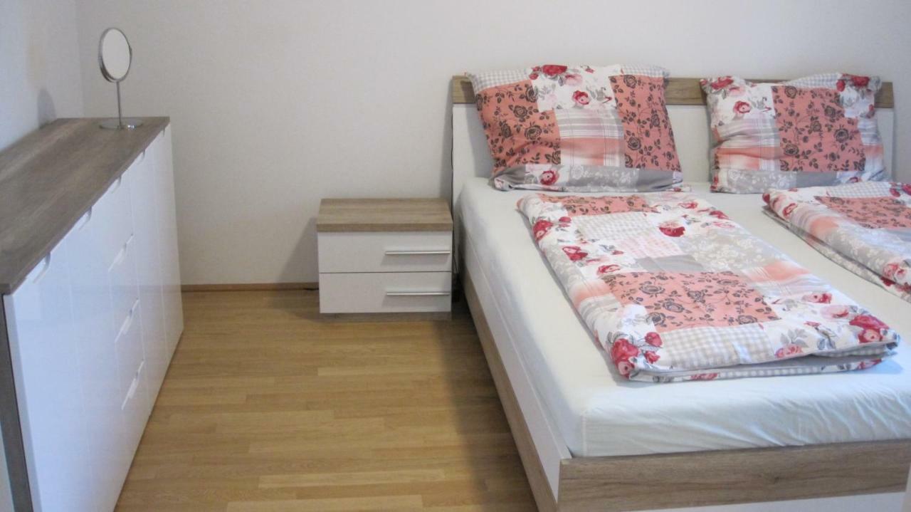 Apartment With Parking On Premise Відень Екстер'єр фото